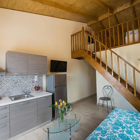 Apartament Makis&fani Homes *