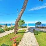 Makis&fani Homes